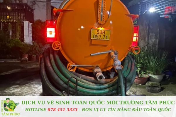 Hút hầm cầu tại Tân Thuận