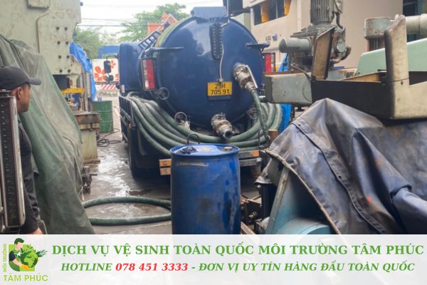 Hút hầm cầu tại Tây Giang