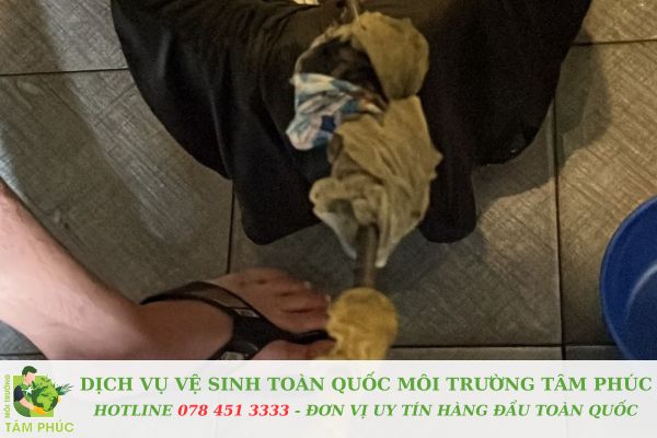 Thông bồn cầu nghẹt tại Long Xuyên Tây