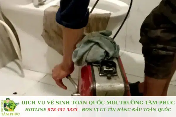 Thông bồn cầu nghẹt tại Lục Sỹ Thành - Giảm 30% Khi Gọi Trong Hôm Nay! 2 Thông bồn cầu nghẹt tại Lục Sỹ Thành