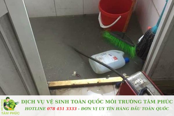 Thông cống nghẹt tại Châu Thới