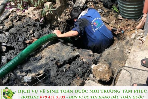 Hút bể phốt tại Bình Giang