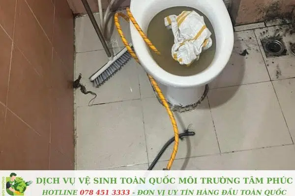 Thông bồn cầu nghẹt tại An Minh Kiên Giang – 30 Phút Là Xong Ngay! 1 Thông bồn cầu nghẹt tại An Minh