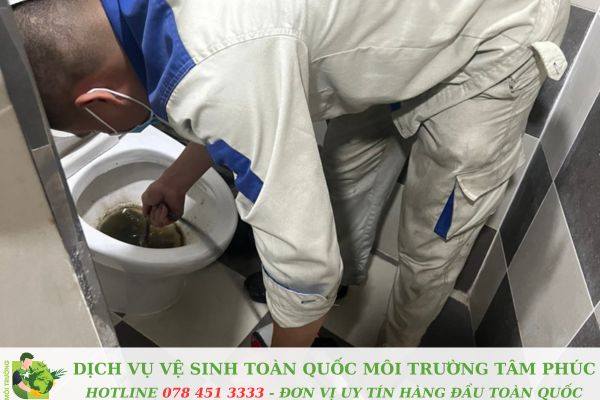Thông bồn cầu nghẹt tại Cái Vồn
