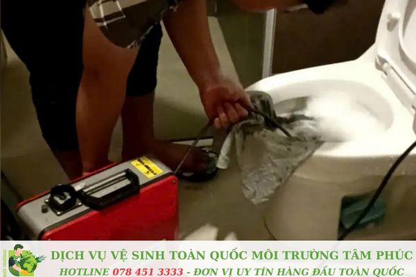 Thông bồn cầu nghẹt tại Giang Thành