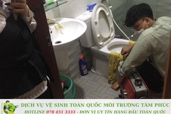 Thông bồn cầu nghẹt tại Kiên Hải Kiên Giang – Sạch Nhanh 100% 5 Thông bồn cầu nghẹt tại Kiên Hải