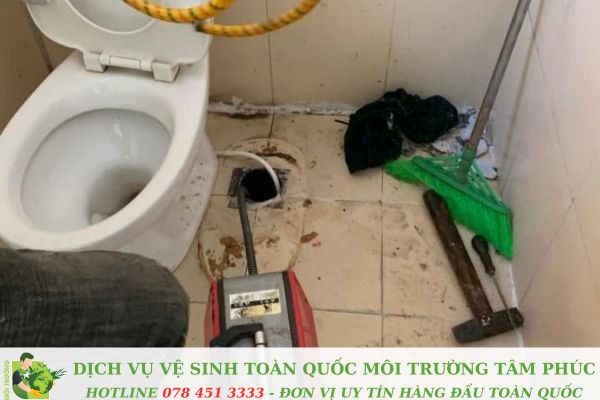 Thông bồn cầu nghẹt tại Ngãi Tứ 