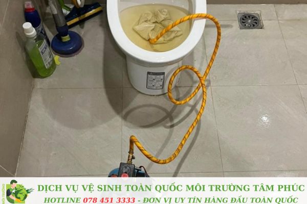 Thông bồn cầu nghẹt tại Tam Bình – Xử Lý Nghẹt Trong 45P 2 Thông bồn cầu nghẹt tại Tam Bình
