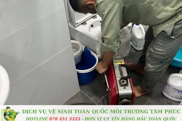 Thông bồn cầu nghẹt tại Tam Bình – Xử Lý Nghẹt Trong 45P 6 Thông bồn cầu nghẹt tại Tam Bình