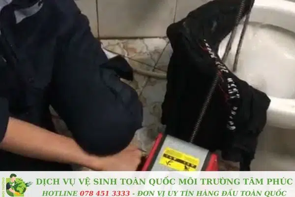 Thông bồn cầu nghẹt tại Tân Hiệp Kiên Giang – Nhanh Gọn 24/24 2 Thông bồn cầu nghẹt tại Tân Hiệp