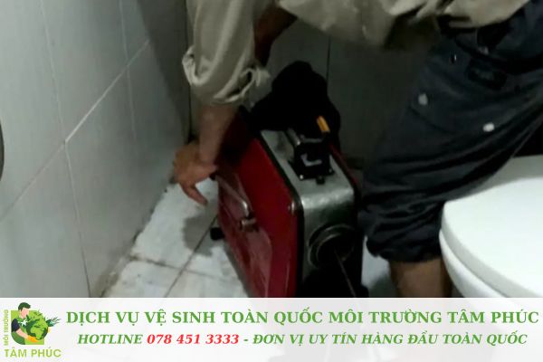Thông cống nghẹt tại Khuê Trung