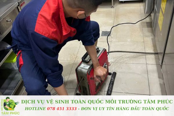 Thông cống nghẹt tại Tân Chính