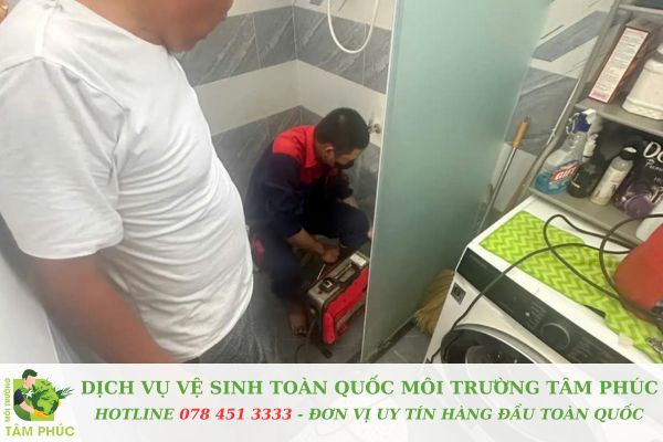 Thông cống nghẹt tại Thạc Gián