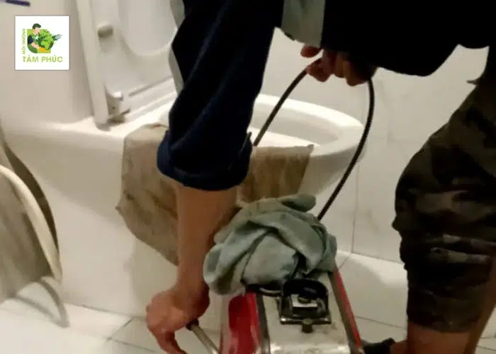 Thông Tắc Bồn Cầu Tại Lương Tài Bắc Ninh Chi Phí Minh Bạch 5 thong tac bon cau tai luong tai 4 -