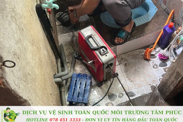 Thông tắc cống tại Thị xã Kinh Môn 