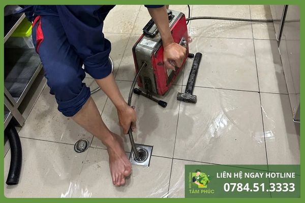 Thông cống nghẹt tại Khuê Mỹ Đà Nẵng - 5 tiêu chí chọn đơn vị uy tín 3 thong cong nghet tai khue my 2 -