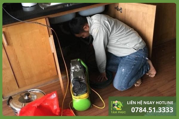 Thông tắc cống tại Ý Yên - Máy lò xo công nghệ mới - sạch 100% 3 thong tac cong tai y yen 2 -