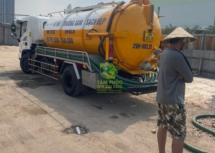 Hút bể phốt tại Tân Yên - Khách hàng yên tâm tuyệt đối 1 Hút bể phốt tại Tân Yên