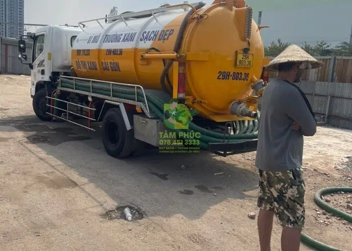 Hút bể phốt tại Tân Yên - Khách hàng yên tâm tuyệt đối 1 Hút bể phốt tại Tân Yên