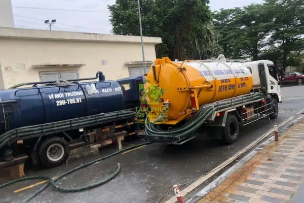 Hút hầm cầu tại thành phố Cam Ranh – Hút sạch tận gốc 100% 7 hut-ham-cau-tai-thanh-pho-cam-ranh-7