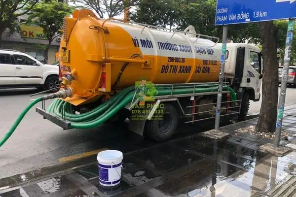 Hút hầm cầu tại thành phố Nha Trang – Hút sạch 100% bùn thải 3 hut-ham-cau-tai-thanh-pho-nha-trang-3