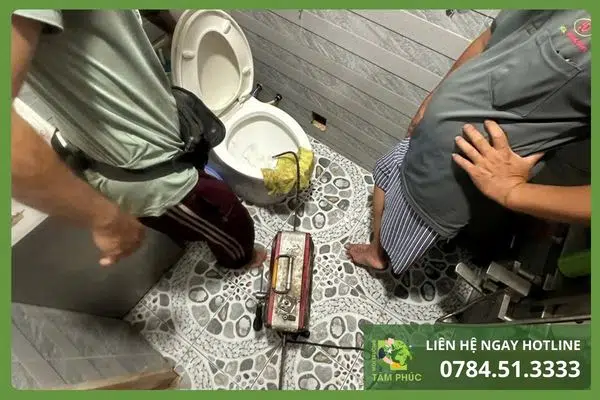 Thông bồn cầu nghẹt tại Điện Bàn Quảng Nam – Tư vấn miễn phí 15P 4 thong-bon-cau-nghet-tai-dien-ban-3