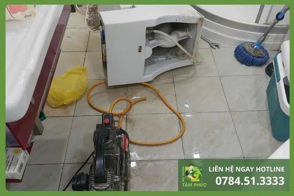 Thông bồn cầu nghẹt tại Hiệp Đức Quảng Nam – Hoàn Thành Trong 60 Phút 5 thong-bon-cau-nghet-tai-hiep-duc-4