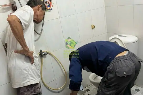 Thông bồn cầu nghẹt tại Cửa Đại Quảng Nam – Giá tốt nhất số 1 2 thong-bon-cau-nghet-tai-cua-dai