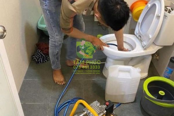Thông bồn cầu Định Thành
