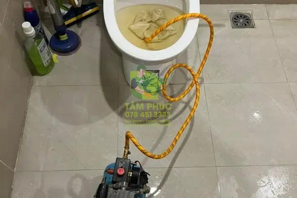 Thông bồn cầu nghẹt tại Định Thành, Bạc Liêu - Sạch triệt để 100% 4 Thông bồn cầu Định Thành