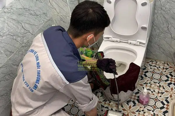 Thông bồn cầu nghẹt tại Hoà Thuận Quảng Nam – Gọi Là Tới, Xử Lý 45P 8 thong-bon-cau-nghet-tai-hoa-thuan-6