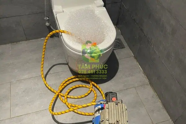 Thông bồn cầu nghẹt tại Long Điền, Bạc Liêu - Chất lượng, uy tín 100% 4 Thông bồn cầu nghẹt tại Long Điền