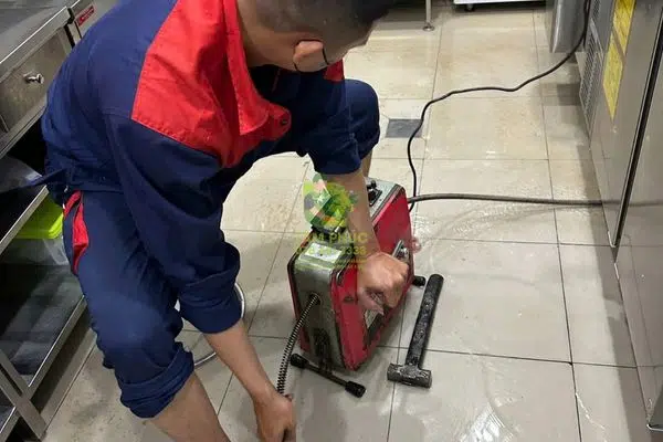 Giải Pháp Hiệu Quả - Thông Nghẹt Cống Đúng Chỉ Đạo để Vệ Sinh Nhà Bạn ThÔng Thoáng