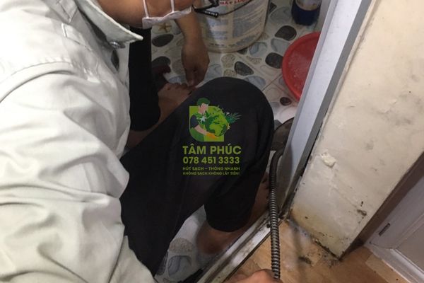 Thông cống nghẹt tại Núi Cấm