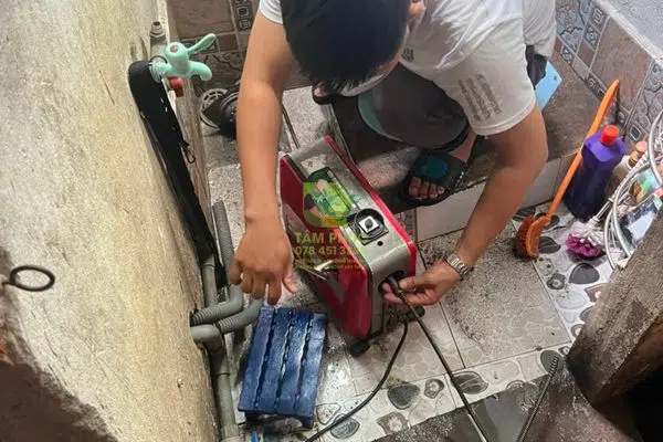 Thông cống nghẹt tại thành phố Phan Thiết - Xử lý 1 lần, ổn định 1 năm 5 thong-cong-nghet-tai-thanh-pho-phan-thiet-5