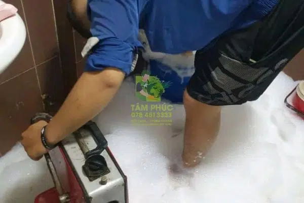 Thông cống nghẹt tại Trung Hiệp - Sạch triệt để, giá rẻ từ 99K 5 Thông cống nghẹt tại Trung Hiệp