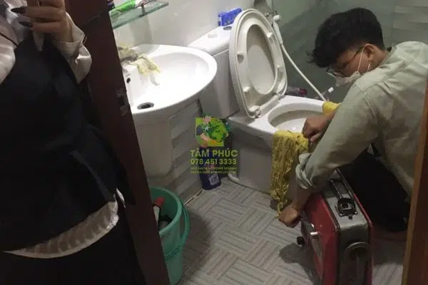 Thông tắc bồn cầu tại thành phố Hải Dương – 100% Đúng chuẩn, Đúng giá 5 thong-tac-bon-cau-tai-thanh-pho-hai-duong-5