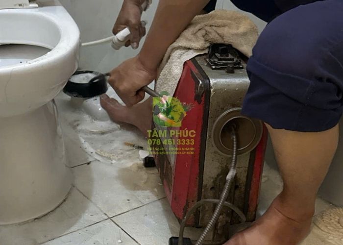 Thông tắc cống tại Định Hóa