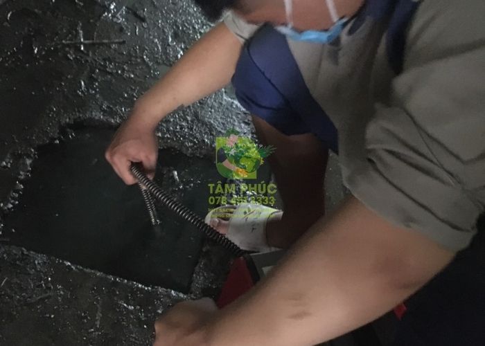 Thông tắc cống tại Hiệp Hòa