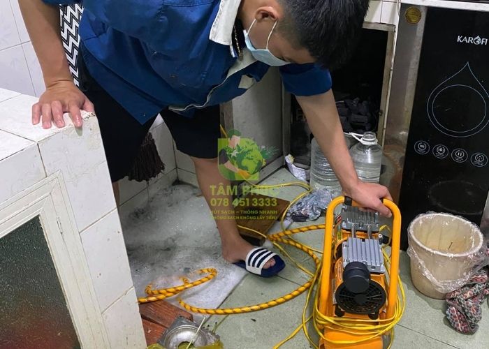 Thông tắc cống tại Phú Bình