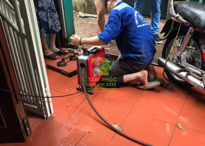 Thông tắc cống tại Phú Bình