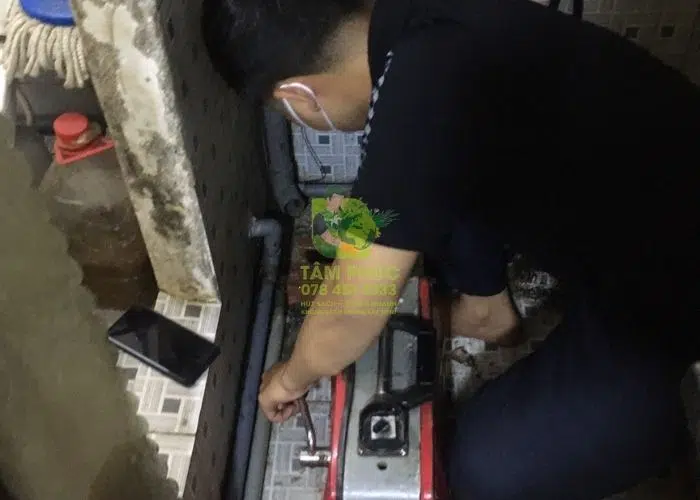 Thông tắc cống tại Phú Bình