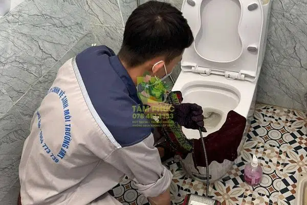 Thông bồn cầu nghẹt tại Châu Thành (Hậu Giang)