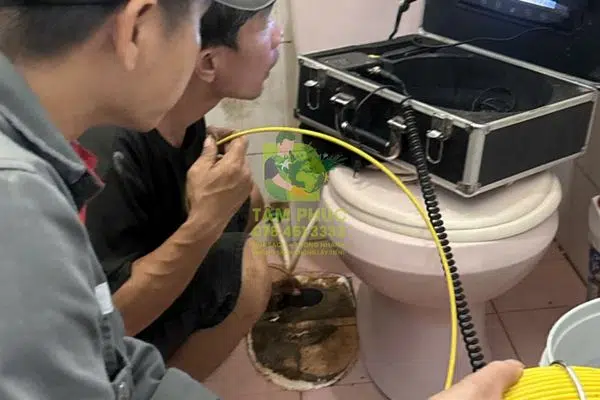 Thông bồn cầu nghẹt tại Hoàng Châu