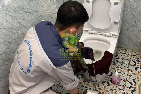 Thông bồn cầu nghẹt tại Ninh Kiều - Uy tín, giải pháp mới 2026 4 Thông bồn cầu nghẹt tại Ninh Kiều