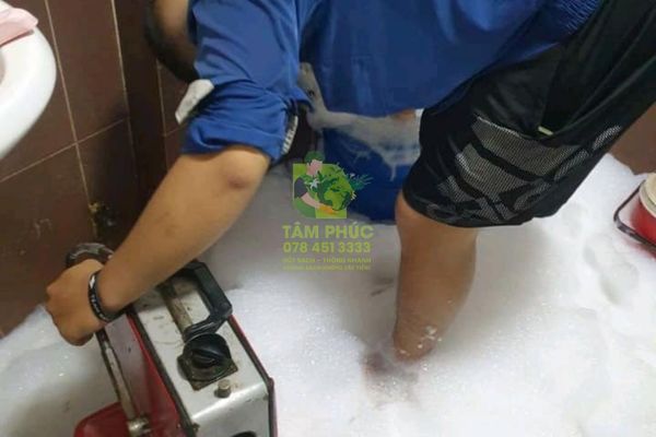 Thông cống nghẹt tại Hoàng Châu – Xử lý nhanh 15 phút 6 Thông cống nghẹt tại Hoàng Châu
