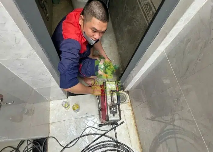 Thông cống nghẹt tận nơi - Phục vụ 24/7, báo giá trước, BH 1 năm 6 thong-cong-nghet-12