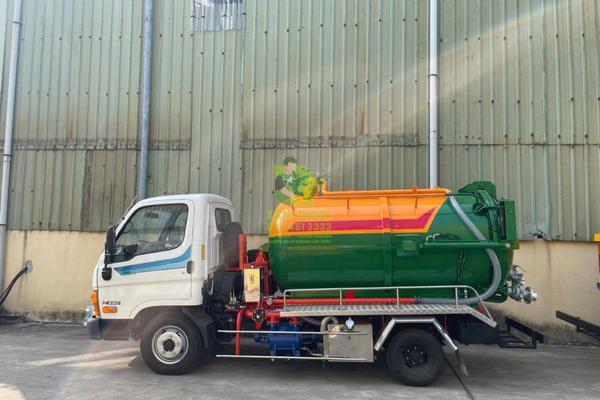 Hút hầm cầu phường 2 Quận 4 - Không đục phá, sạch 100% 7 hut-ham-cau-phuong-2-quan-4-6
