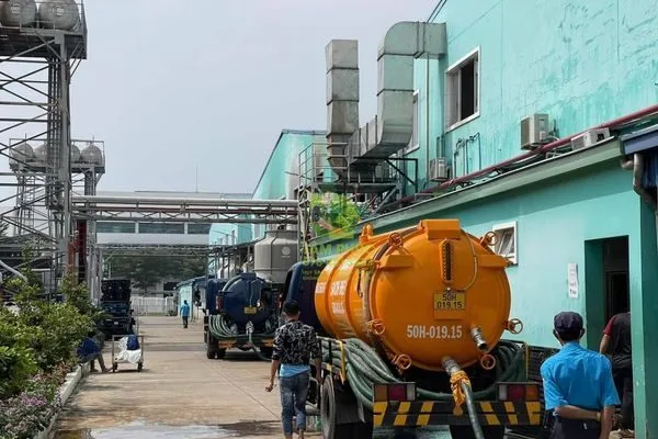 Hút bể phốt tại Văn Quan – Đúng lịch hẹn, hút sạch không để cặn 6 hut-be-phot-tai-van-quan-5