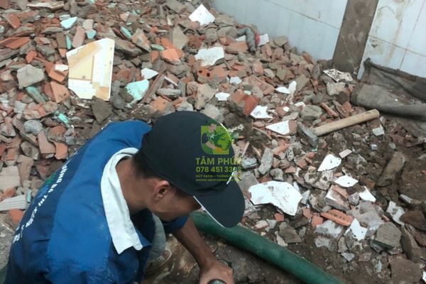 Hút hầm cầu Phường 15 Quận Phú Nhuận – Hỗ trợ 24/24 2 hut-ham-cau-phuong-15-quan-phu-nhuan